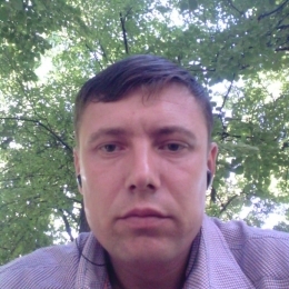 Парень ищет девушку для плотских утех, доставим друг другу удовольствие Парень ищет девушку для плотских утех, доставим друг другу удовольствие